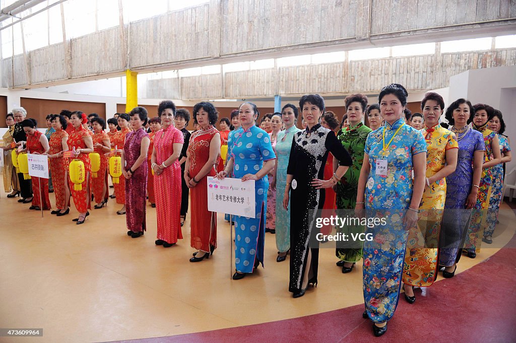 Qingdao Creates World Guinness Record Of Largest Number People Wearing Cheongsam