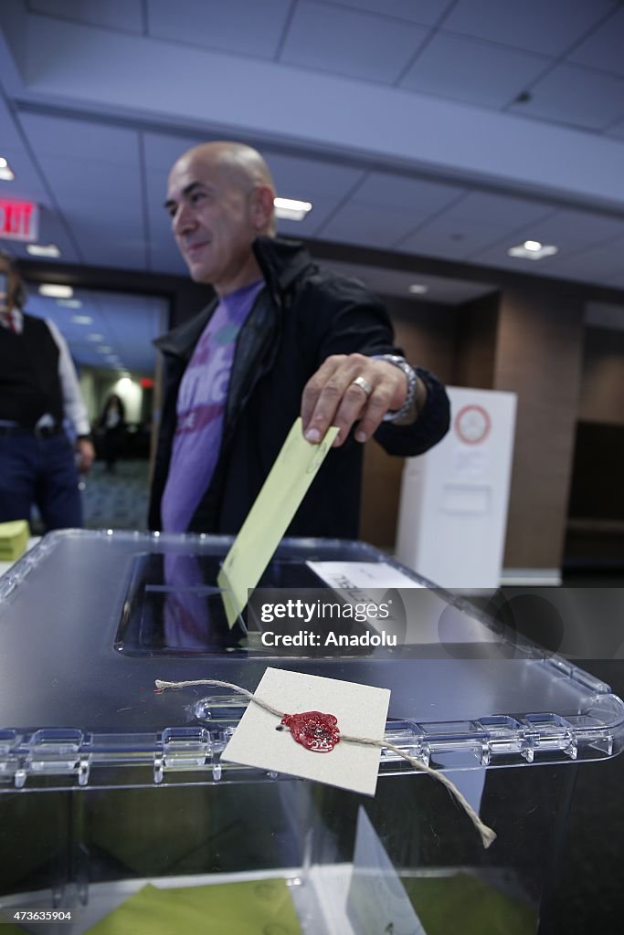 Voting for Turkish general election begins in New York