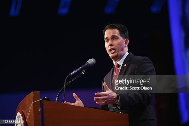 Wisconsin Governor Scott Walker speaks to guests gathered for the Republican Party of Iowa's Lincoln Dinner at the Iowa Events Center on May 16, 2015...
