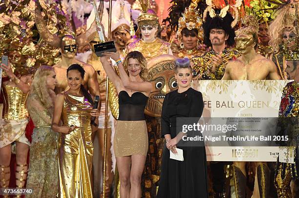 Alice Tumler, Hana Jirickova and Kelly Osbourne announce the winner of the award 'Life Ball Queen 2015' during the Life Ball 2015 show at City Hall...