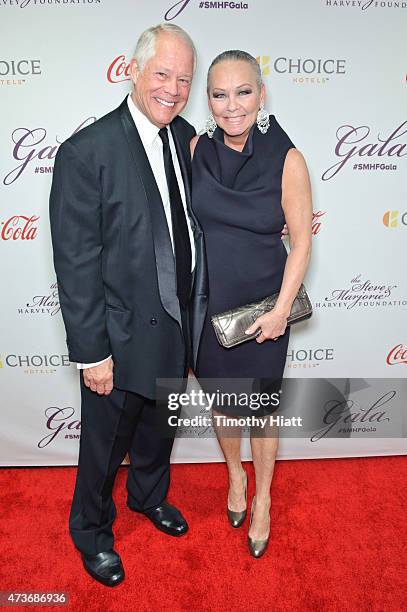 Charles Jordan and Candice Jordan attend the Steve & Marjorie Harvey Foundation Gala on May 16, 2015 in Chicago, Illinois.