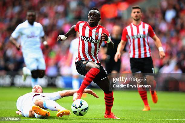 Sadio Mane of Southampton in action during the Barclays Premier League match between Southampton and Aston Villa at St Mary's Stadium on May 16, 2015...