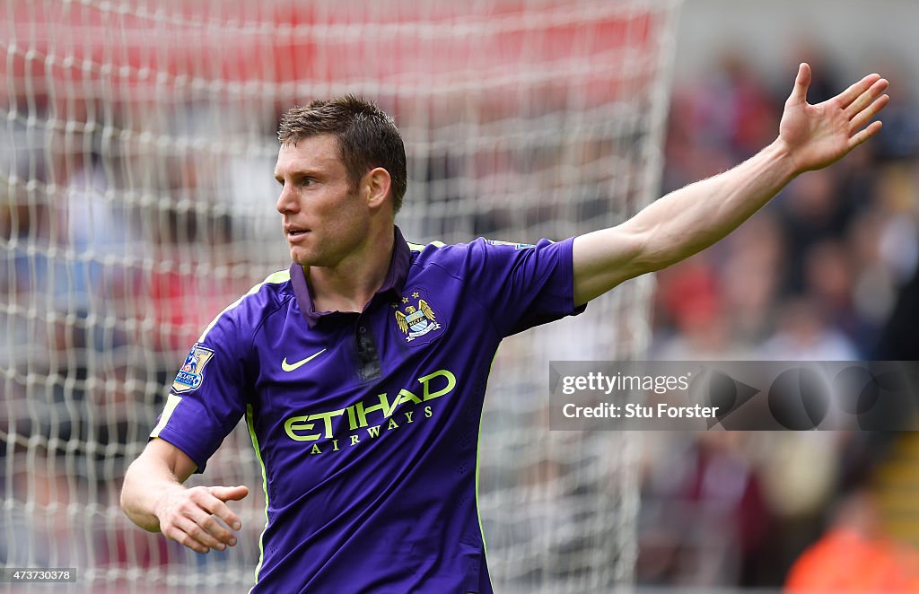 Swansea City v Manchester City - Premier League