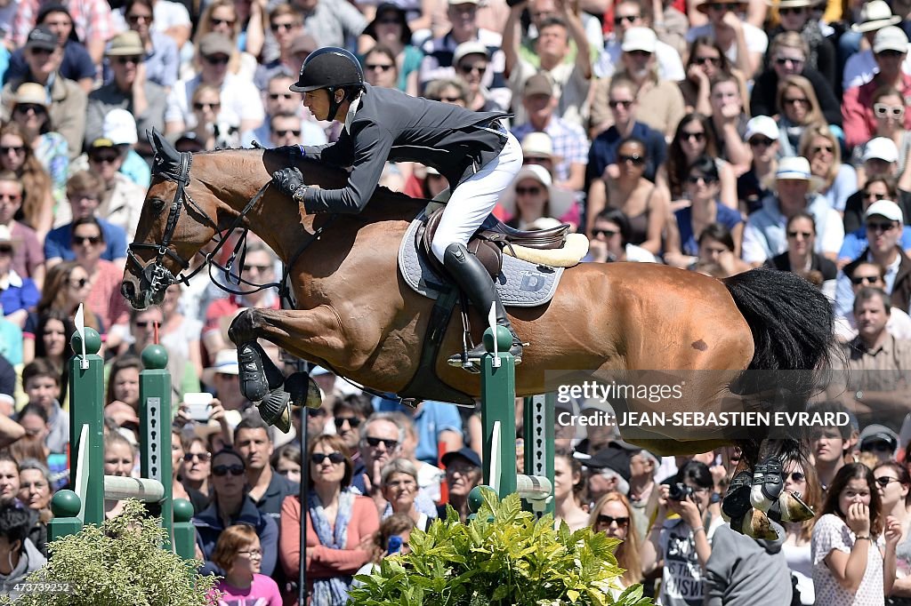 EQUESTRIAN-FRA-JUMPING