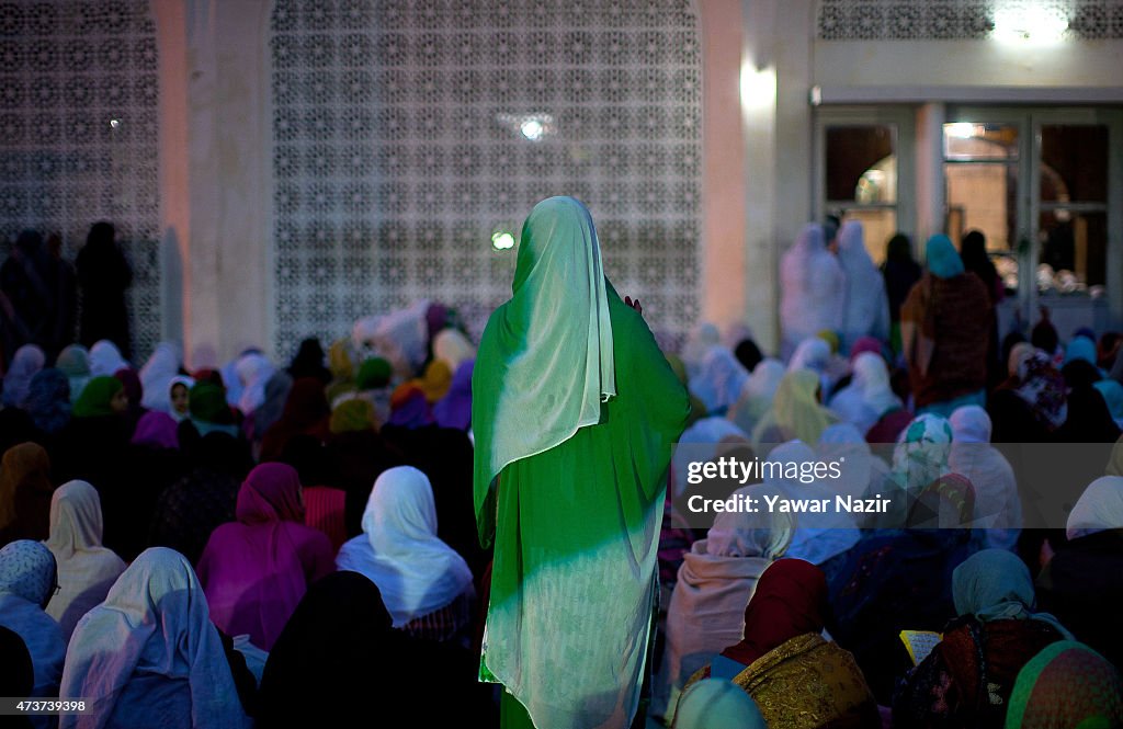 Muslim Devotees Pray At Hajratbal On Occasion Of Mehraj-u-Alam