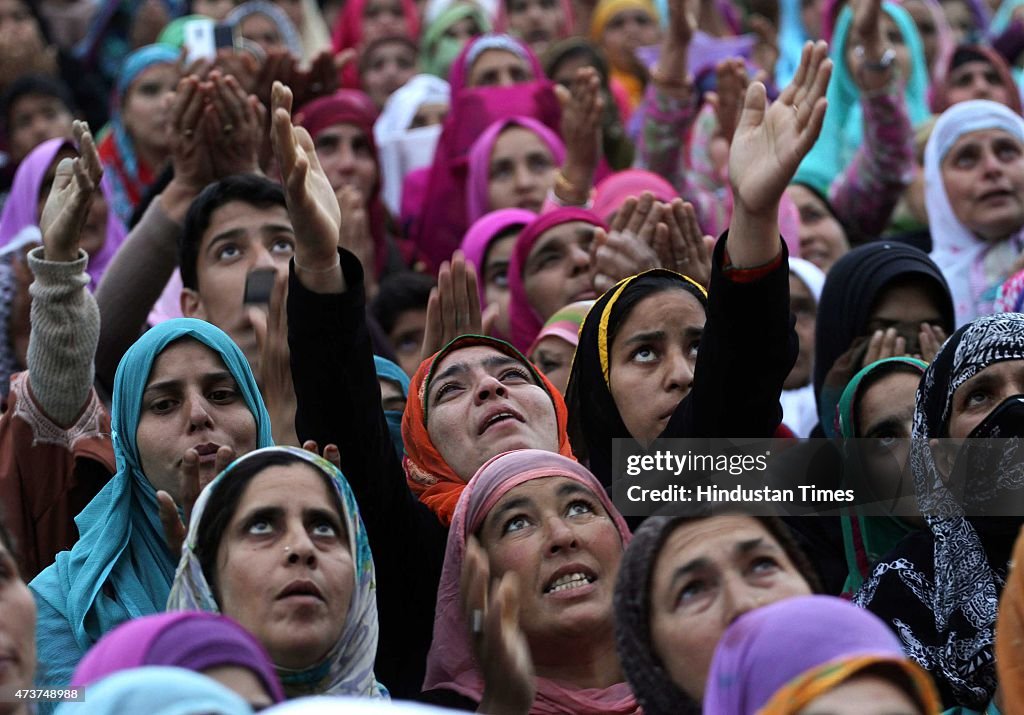 Kashmiri Muslim Women Pray At The Hazratbal Shrine On Occasion Of Mehraj-u-Alam