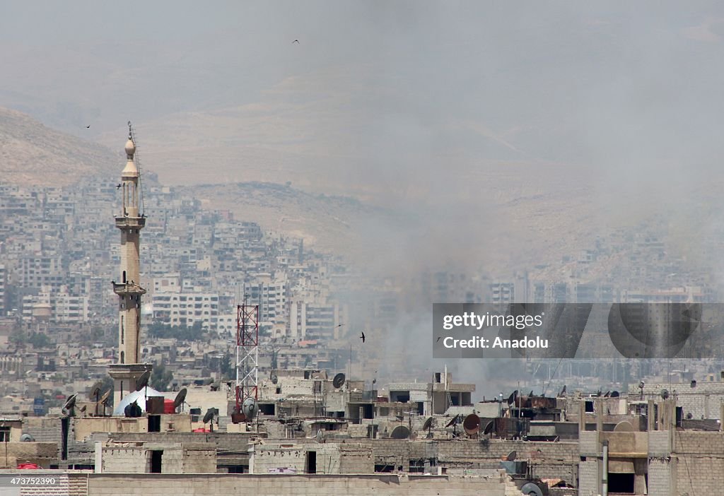 Asad regime forces attack residential areas in Damascus