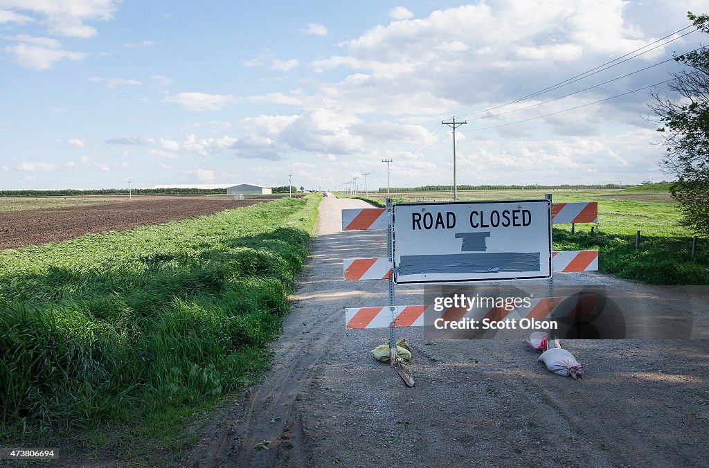 Bird Flu Outbreak Threatens Iowa's Chicken Farm Industry