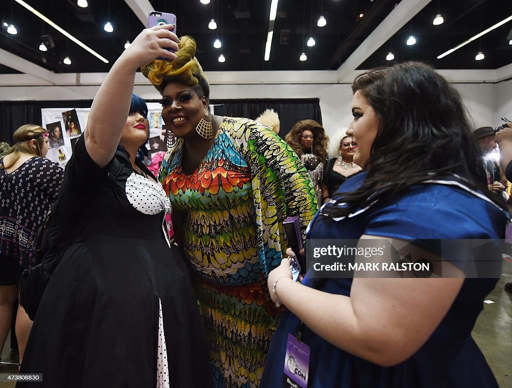 US-LIFESTYLE-DRAGCON