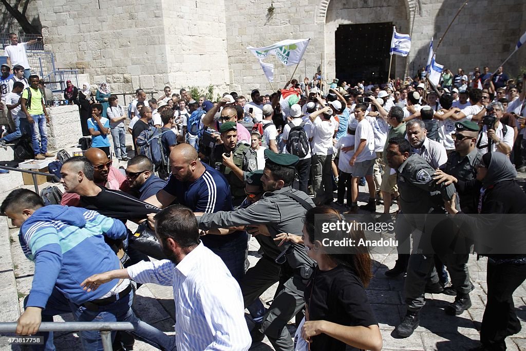 Jewish settlers celebrate Israeli invasion in east Jerusalem