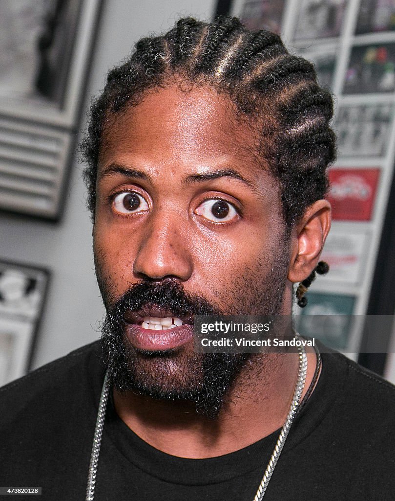Prof Rapper Murs Rapper MURS signs copies of his new CD