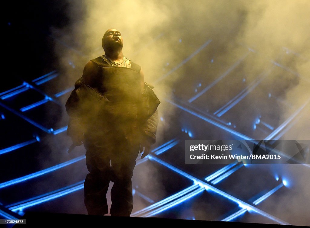 2015 Billboard Music Awards - Roaming Show