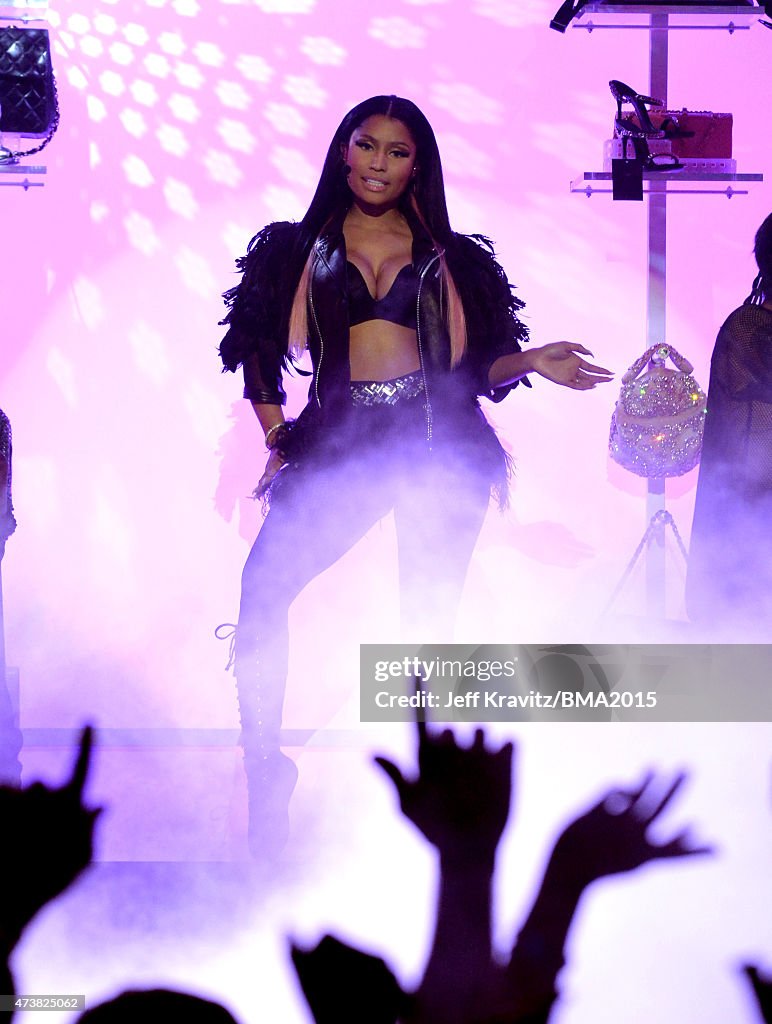 2015 Billboard Music Awards - Roaming Show