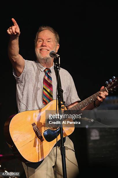 Loudon Wainwright III performs at the Everest Awakening: A Prayer for Nepal and Beyond Benefit show at City Winery on May 17, 2015 in New York City.