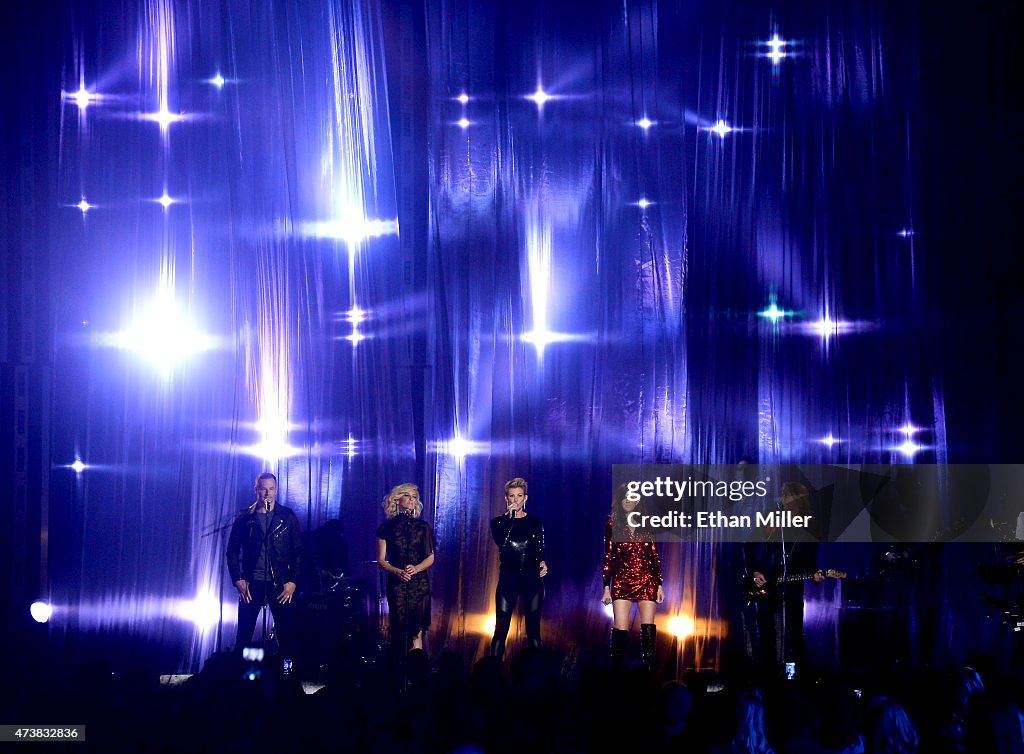 2015 Billboard Music Awards - Show