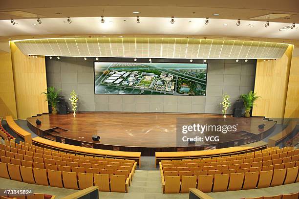 Tianjin International Trade Center Photos and Premium High Res Pictures ...