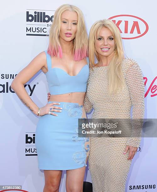 Singer Iggy Azalea and singer Britney Spears arrive at the 2015 Billboard Music Awards at MGM Garden Arena on May 17, 2015 in Las Vegas, Nevada.