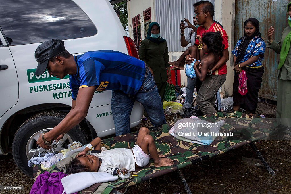 Rohingya Migrants Fleeing Myanmar Continue  To LandOn Indonesia's Shores