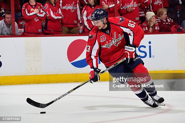 Jay Beagle of the Washington Capitals warms up prior to playing against the New York Islanders in Game Seven of the Eastern Conference Quarterfinals...