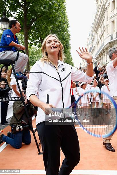 Russian tennis player Maria Sharapova and former American tennis player Michael Chang participate to the Association Theodora fund event organized by...