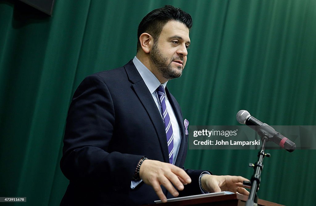 Adam Richman Signs Copies Of "Straight Up Tasty"