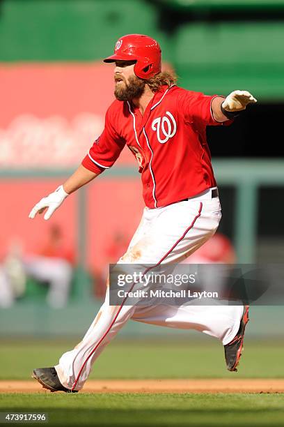 Jayson Werth of the Washington Nationals leads off second base during a baseball game against the Atlanta Braves at National Park on May 9, 2015 in...