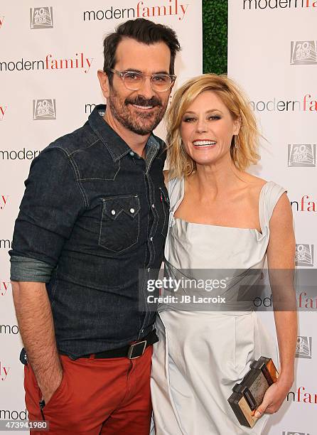 Ty Burrell and Julie Bowen attend the ATAS Screening of the 'Modern Family' Season Finale 'American Skyper' at the Fox Studio Lot on May 18, 2015 in...