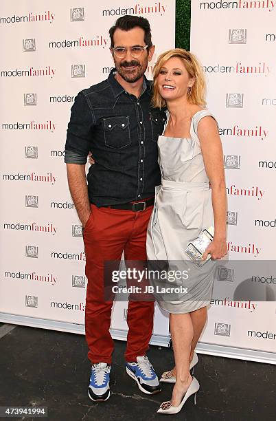 Ty Burrell and Julie Bowen attend the ATAS Screening of the 'Modern Family' Season Finale 'American Skyper' at the Fox Studio Lot on May 18, 2015 in...