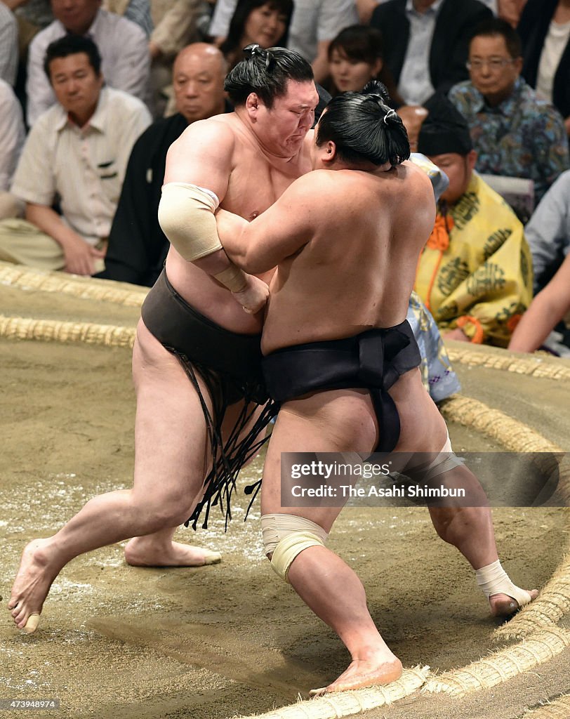 Grand Sumo Summer Tournament - Day 9