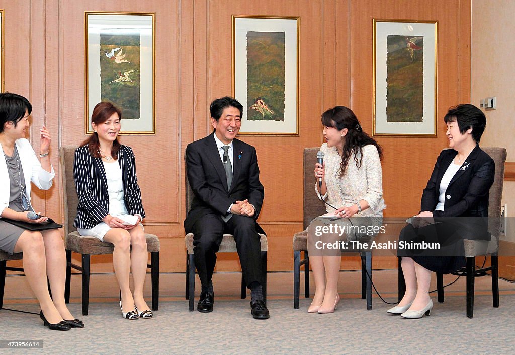 Prime Minister Abe Inspects Hyogo and Wakayama