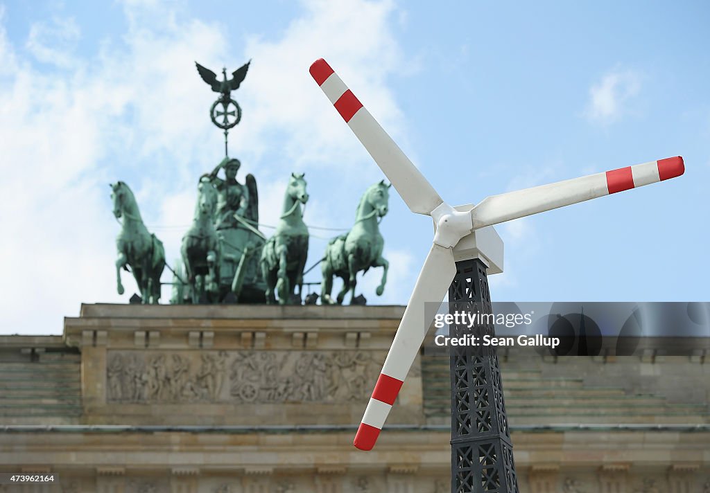 Merkel And Hollande Attend Petersburger Climate Conference