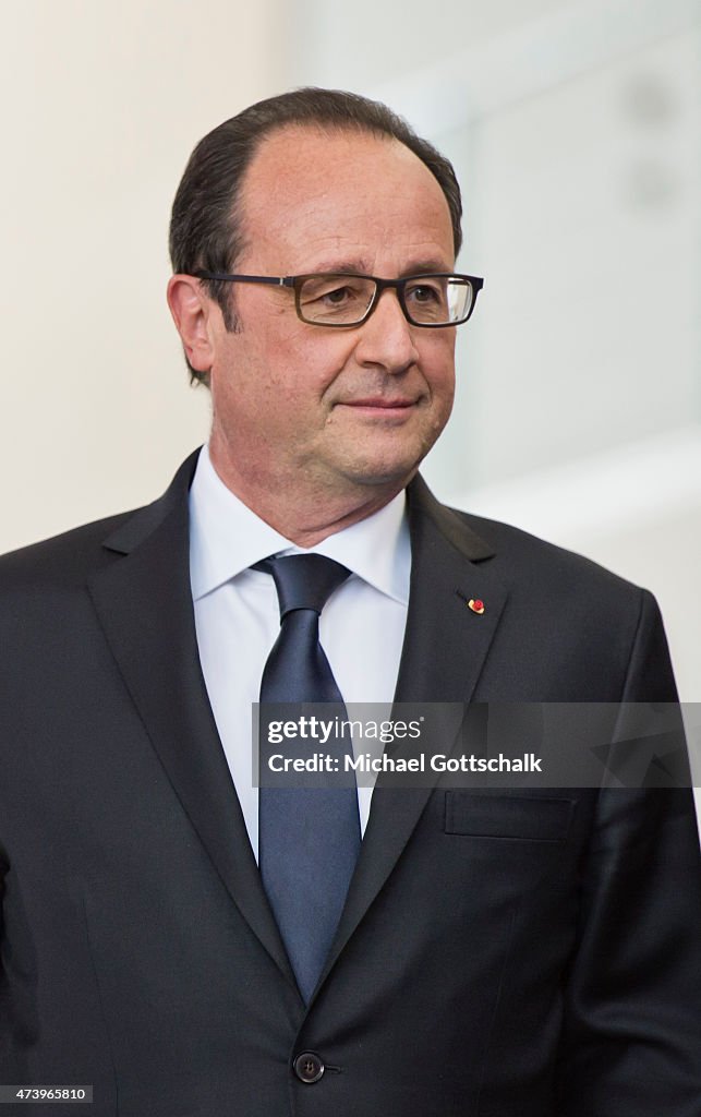 Merkel And Hollande Attend Petersburger Climate Conference