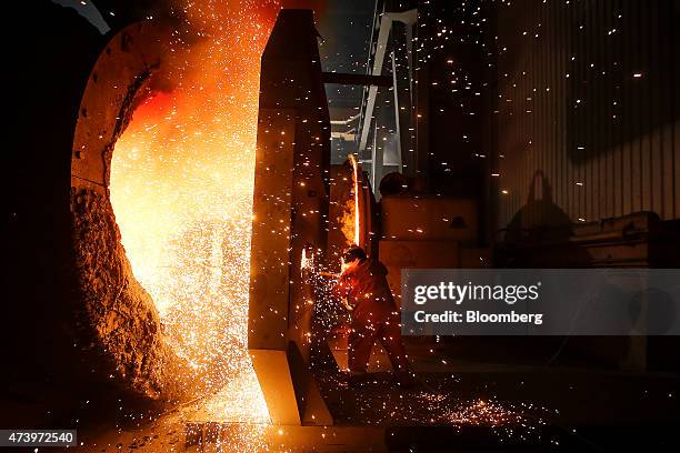Fettling Process 30 Fettling Stock Photos, High-Res Pictures, and Images - Getty Images