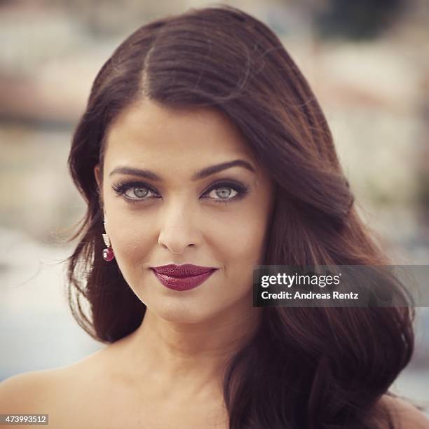 Aishwarya Rai poses at the "Jazbaa" Photocall during the 68th annual Cannes Film Festival on May 19, 2015 in Cannes, France.