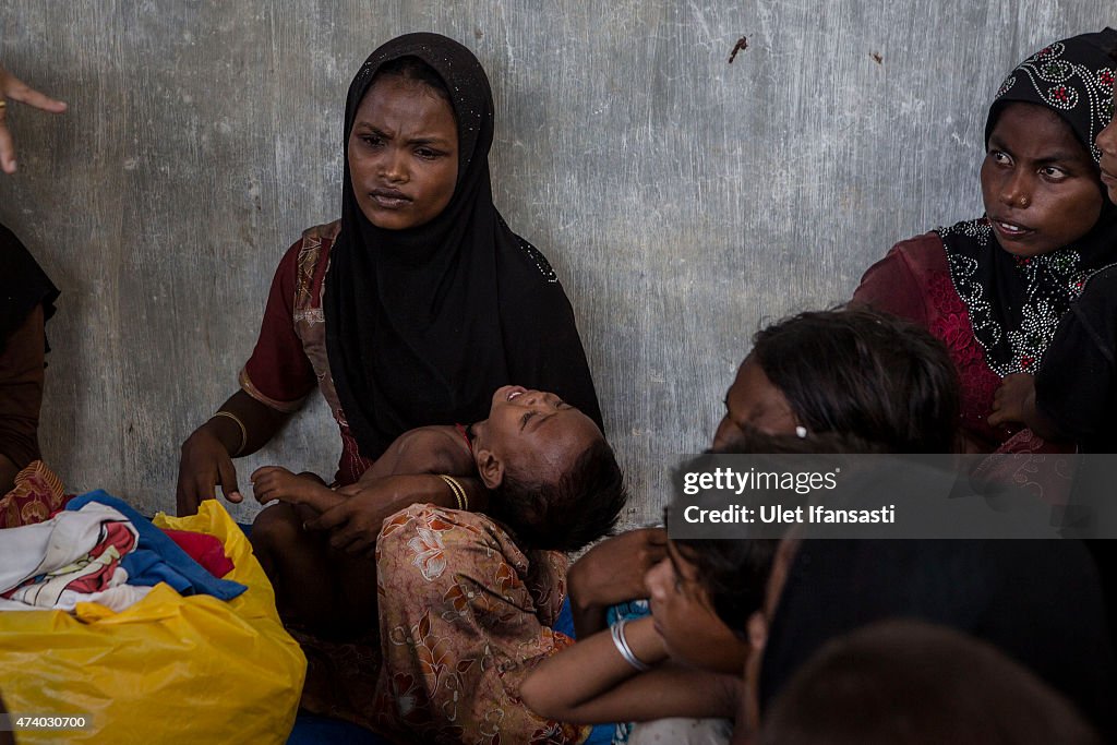 Hundreds More Rohingya Refugees Arrive In Indonesia