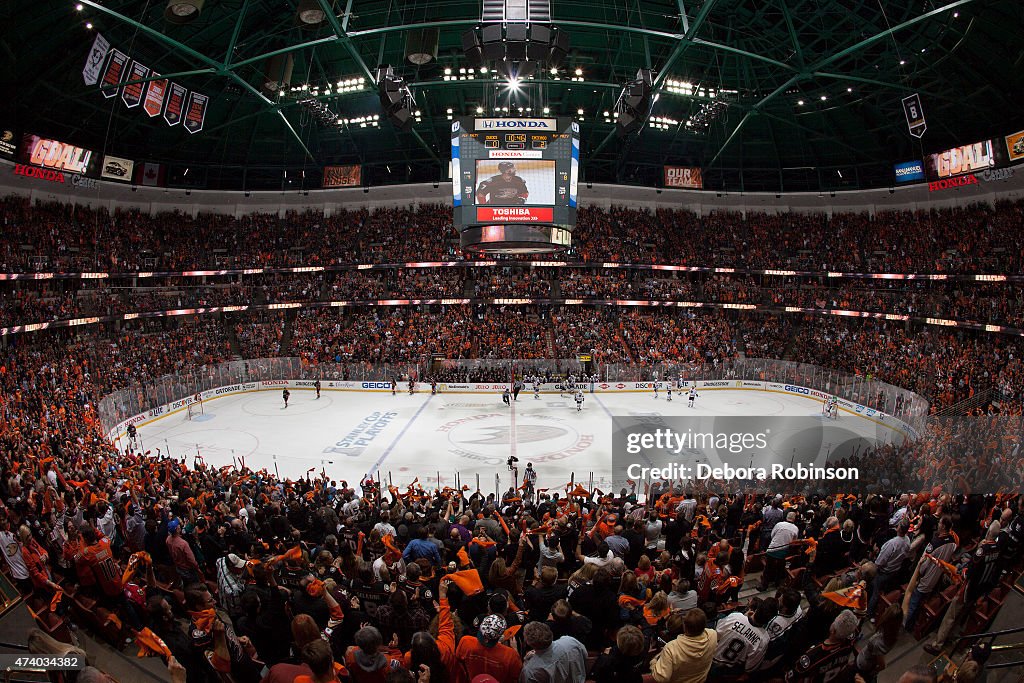 Chicago Blackhawks v Anaheim Ducks - Game Two