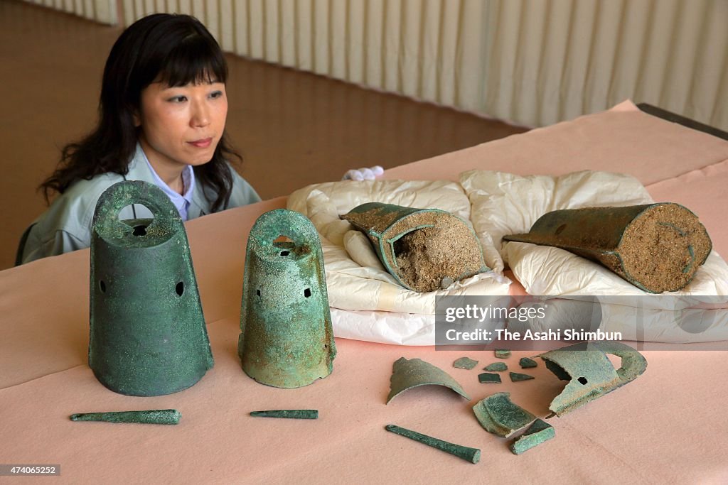 7 Ancient 'Dotaku' Bells Found at Sand Depot In Awajishima Island