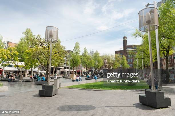 rembrandtsplein amsterdam - rembrandt stockfoto's en -beelden