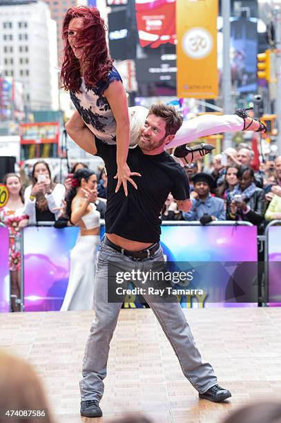 Professional dancer Sharna Burgess and former soldier Noah Galloway perform at "Good Morning America" at ABC Times Square Studios on May 20, 2015 in...