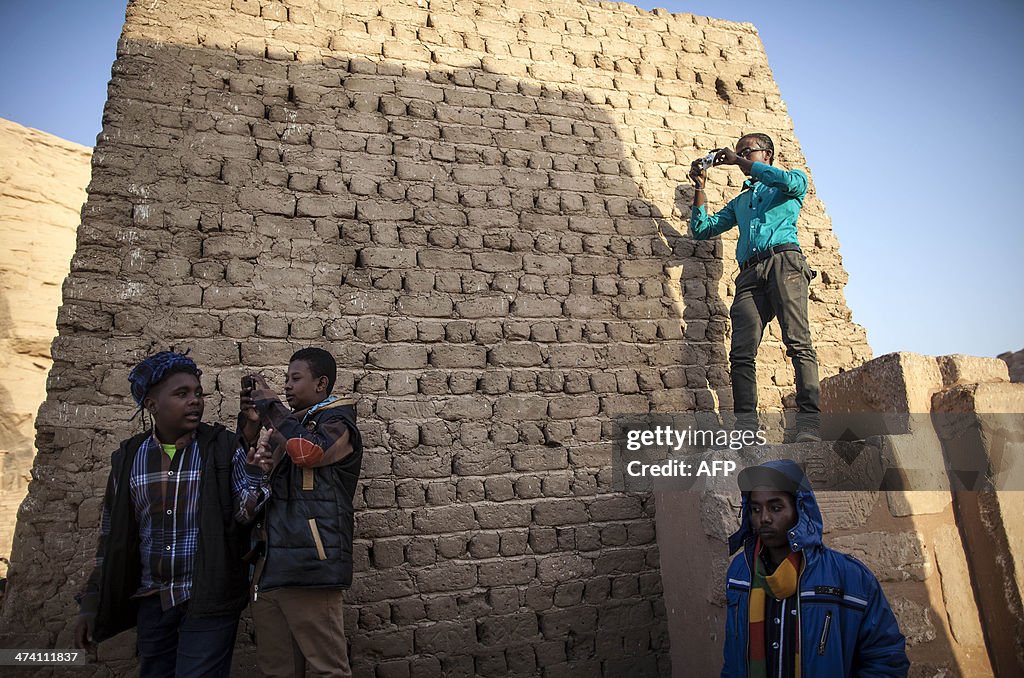 EGYPT-ARCHAEOLOGY-RAMSES II