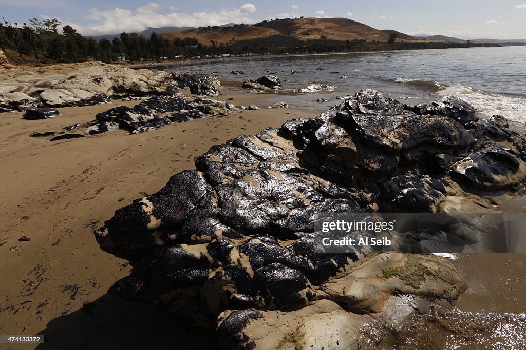 Ruptured Pipeline Spills Oil Along Santa Barbara Coast