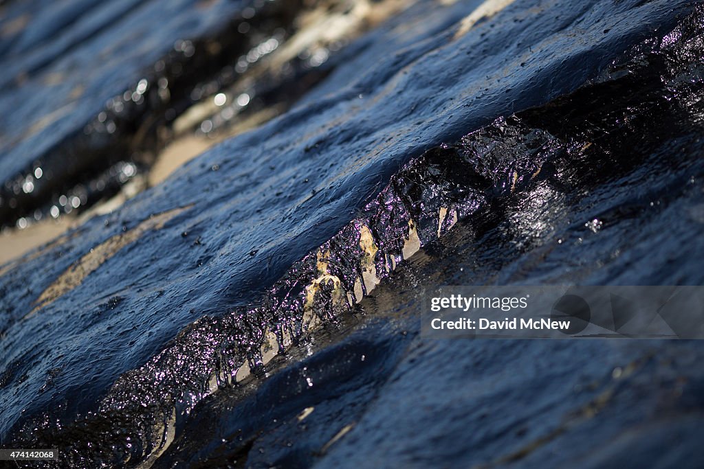 Ruptured Pipeline Spills Oil Along Santa Barbara Coast