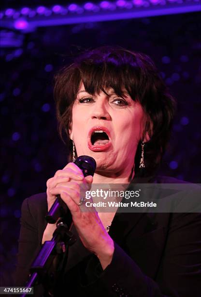 Beth Reno Pictures and Photos - Getty Images
