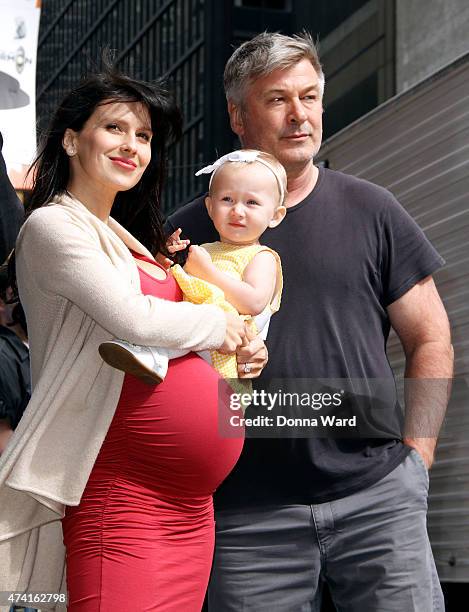 Hilaria Baldwin, Carmen Baldwin and Alec Baldwin arrive for the final episode of "The Late Show with David Letterman" at the Ed Sullivan Theater on...