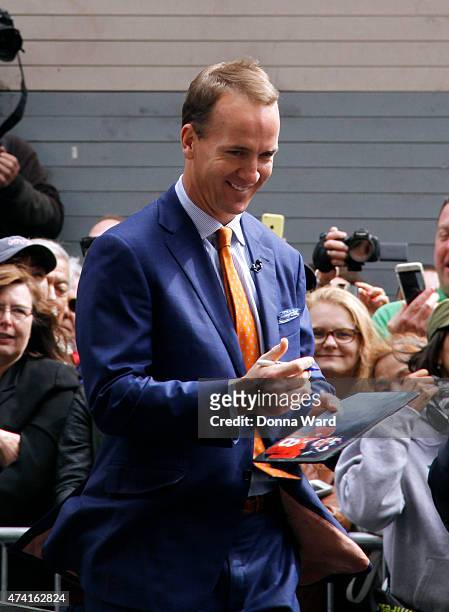 Peyton Manning arrives for the final episode of "The Late Show with David Letterman" at the Ed Sullivan Theater on May 20, 2015 in New York City.