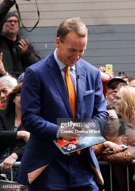 Peyton Manning arrives for the final episode of "The Late Show with David Letterman" at the Ed Sullivan Theater on May 20, 2015 in New York City.