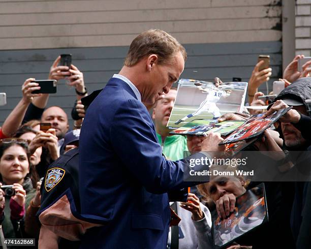 Peyton Manning arrives for the final episode of "The Late Show with David Letterman" at the Ed Sullivan Theater on May 20, 2015 in New York City.