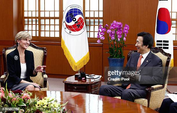 Australian Foreign Minister Julie Bishop talks with South Korean Foreign Minister Yun Byung-Se during their meeting at the foreign ministry od May...