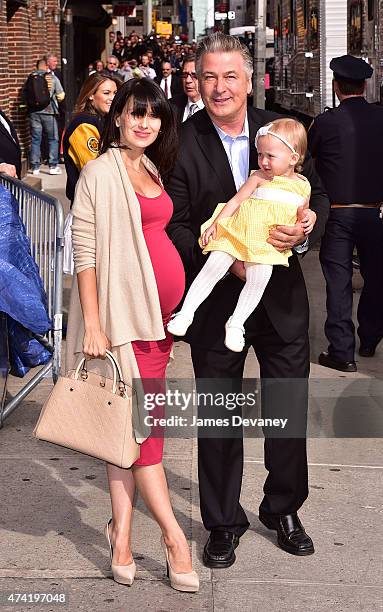 Hilaria Baldwin, Carmen Baldwin and Alec Baldwin visit the 'Late Show With David Letterman' at Ed Sullivan Theater on May 20, 2015 in New York City.