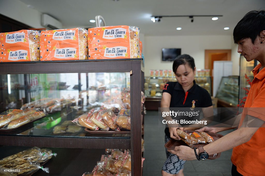 Bread Production Inside The Tan Ek Tjoan Bakery As Bread Trumping Rice On Menus Sparks Indonesia Wheat-Buying Surge